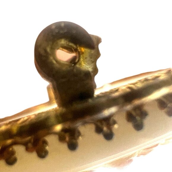 Antique Czech Glass Cameo Brooch Czechoslovakia Gold Filigree Victorian Style - Picture 4 of 5